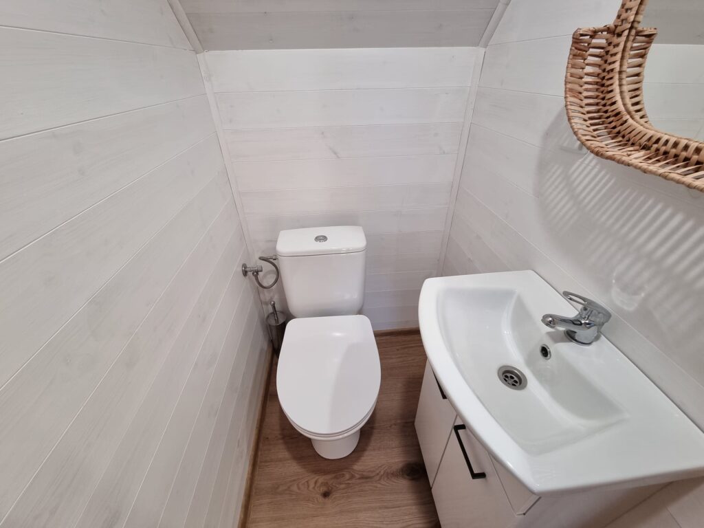 DOMEK CAŁOROCZNY, CHATKI-NA-KASZUBACH, Borsk